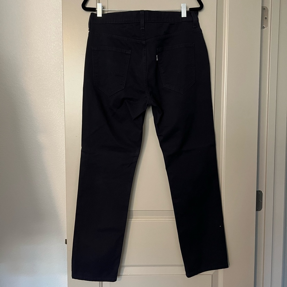 Dark Blue Levi’s Pants - Men’s - 33’ x 30’